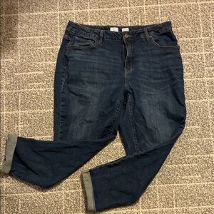 Time and Tru Relaxed Boyfriend Jeans